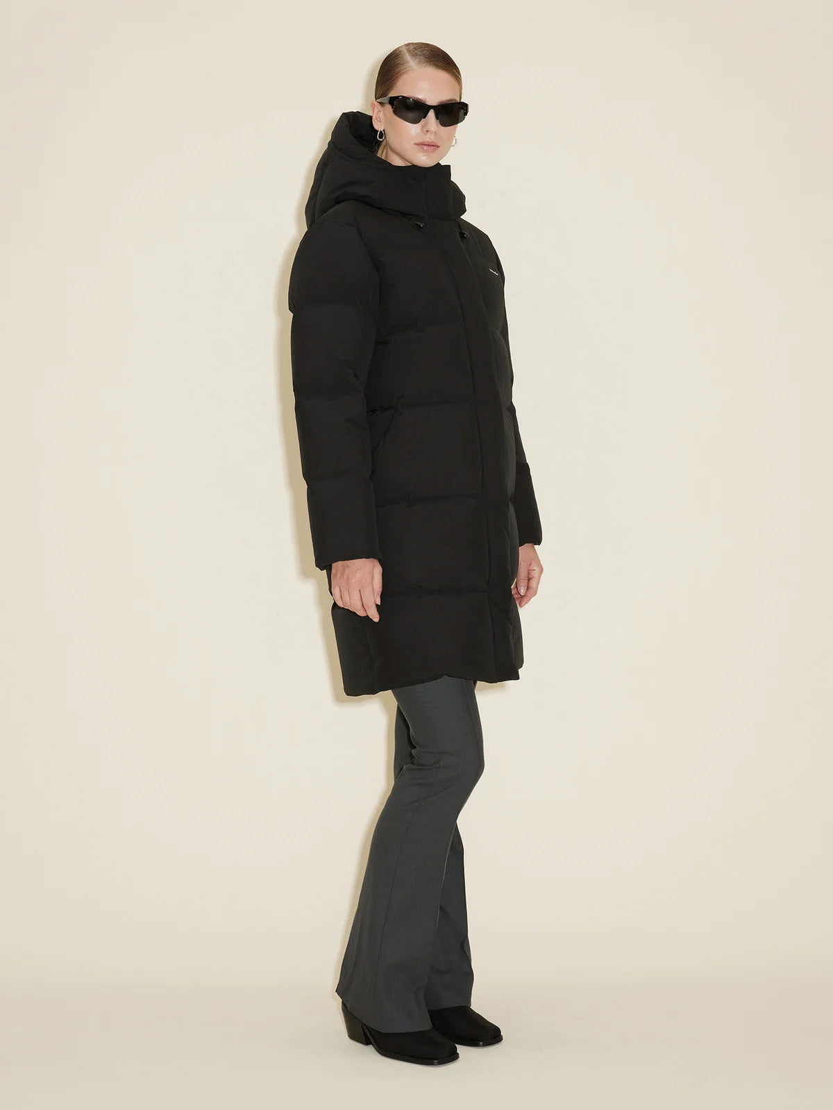 Loen Down Jacket - Svart