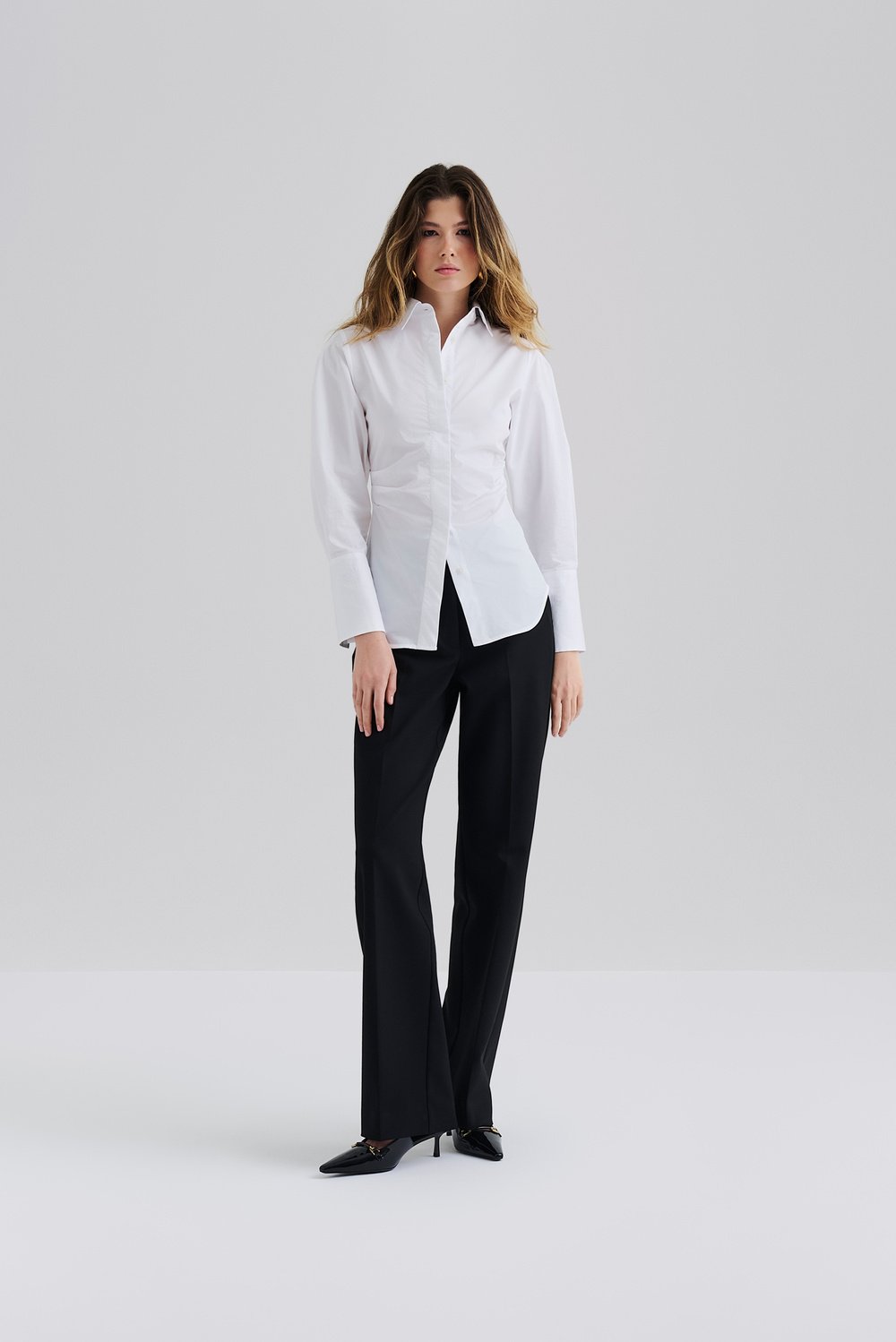 Calisa Fitted Poplin Shirt - Vit