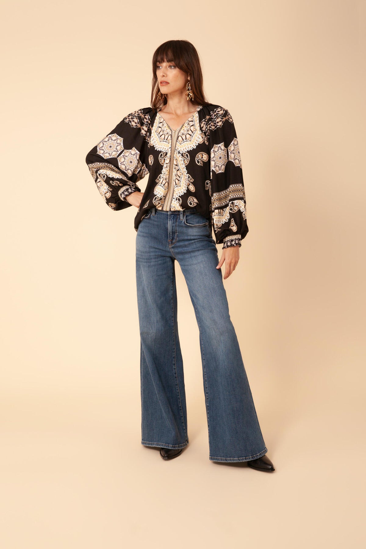 Levi Blouse - Black