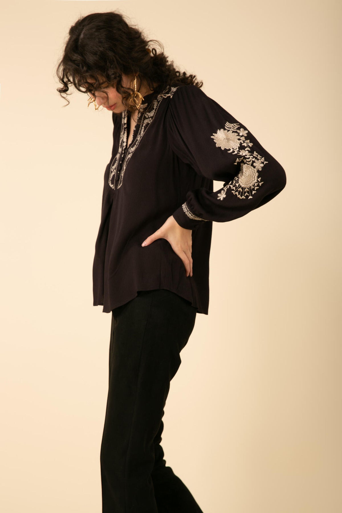 Leonie Embrodery Top - Black