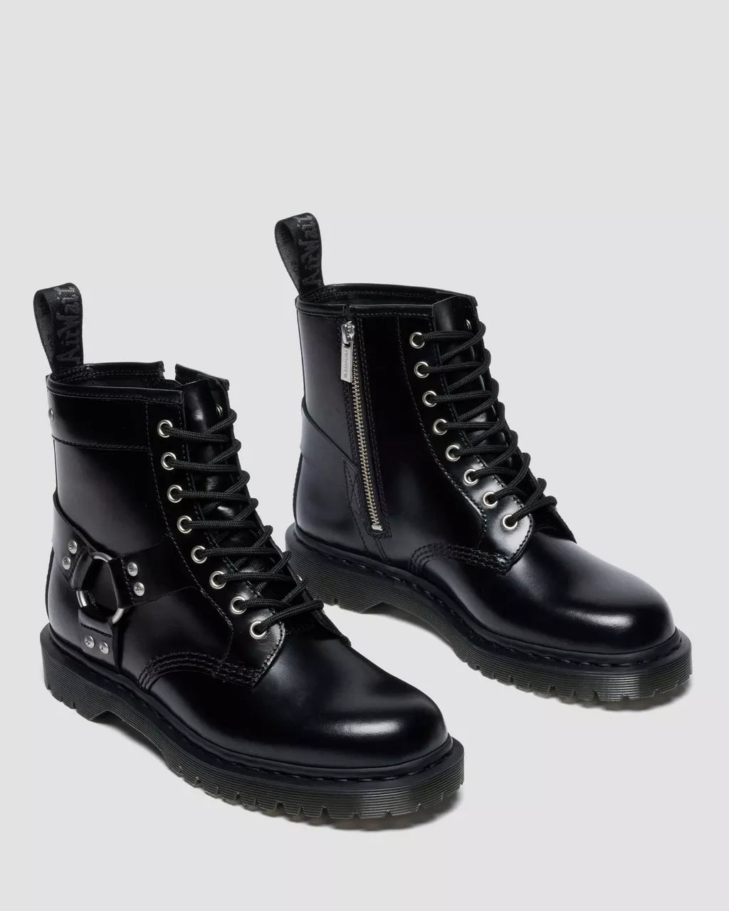 1460 Harness 8 Eye Boot - Svart
