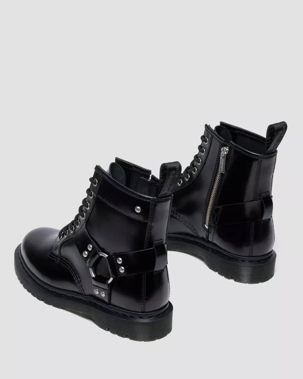 1460 Harness 8 Eye Boot - Svart