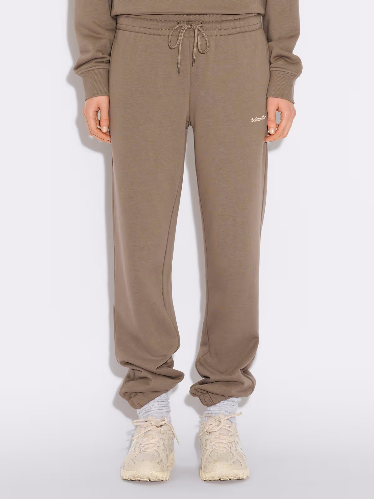 W Regular Light Trouser - Taupe