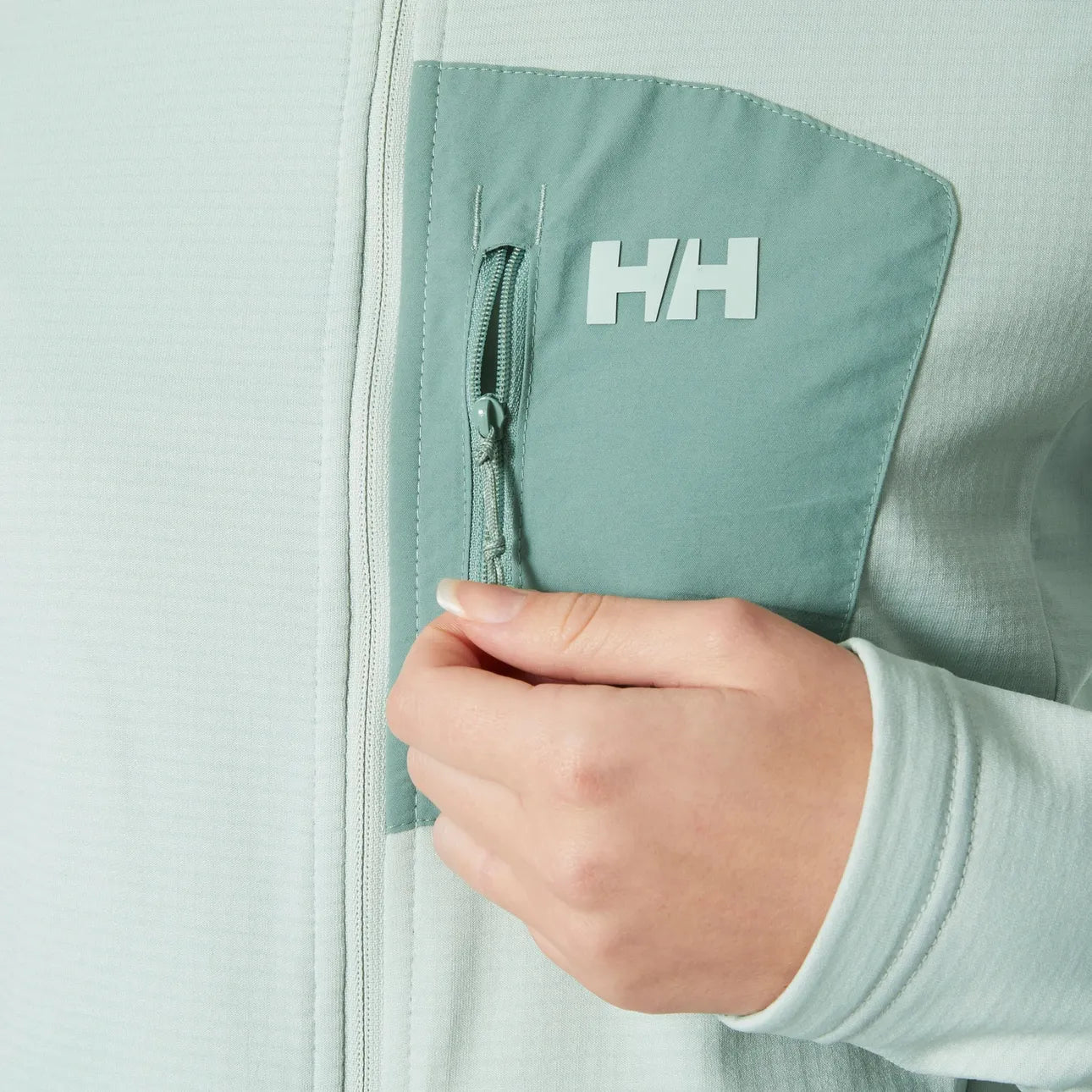 W Versalite Hooded Jacket - Green Mist