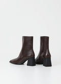 5002 Hedda - Chocolate
