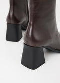 5002 Hedda - Chocolate
