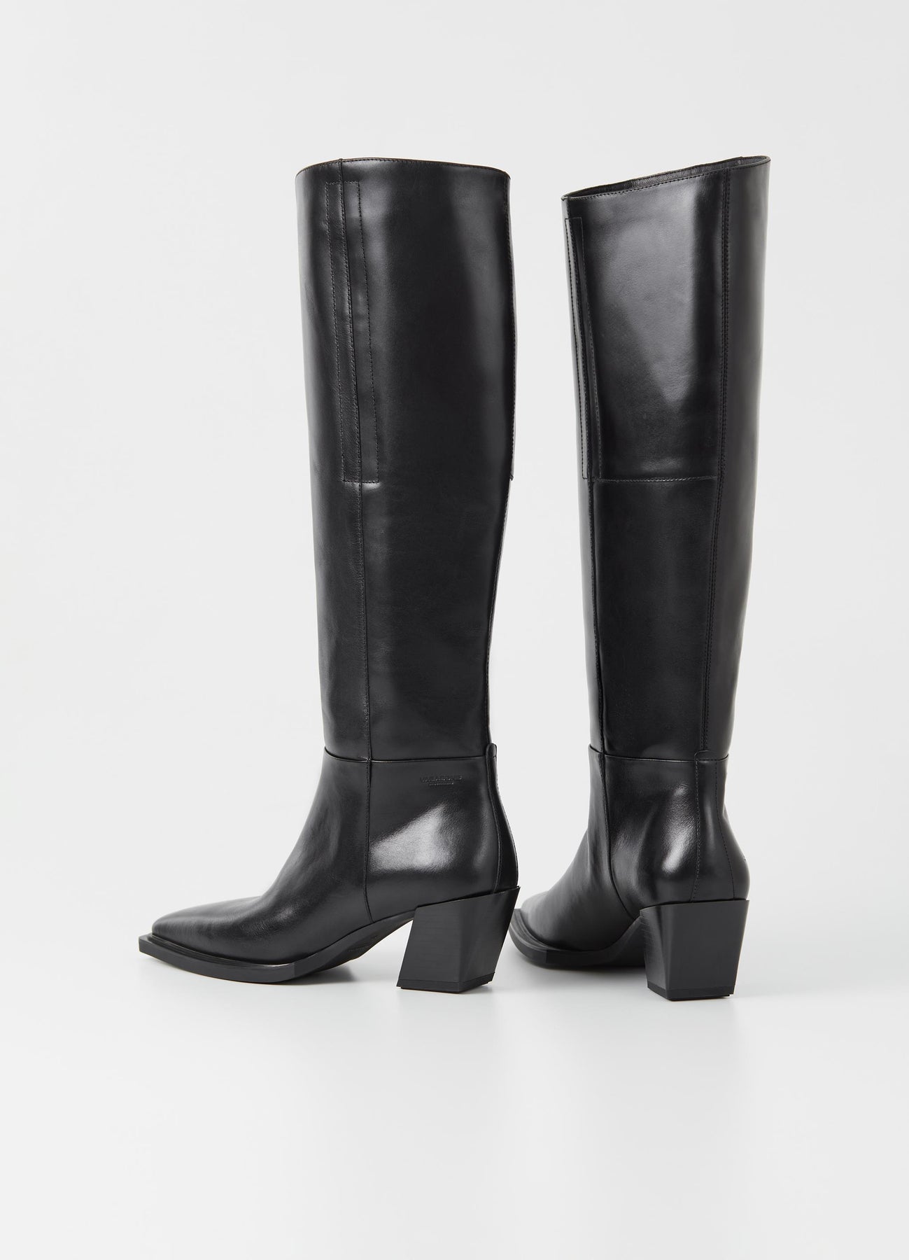 5221 Alina - Black
