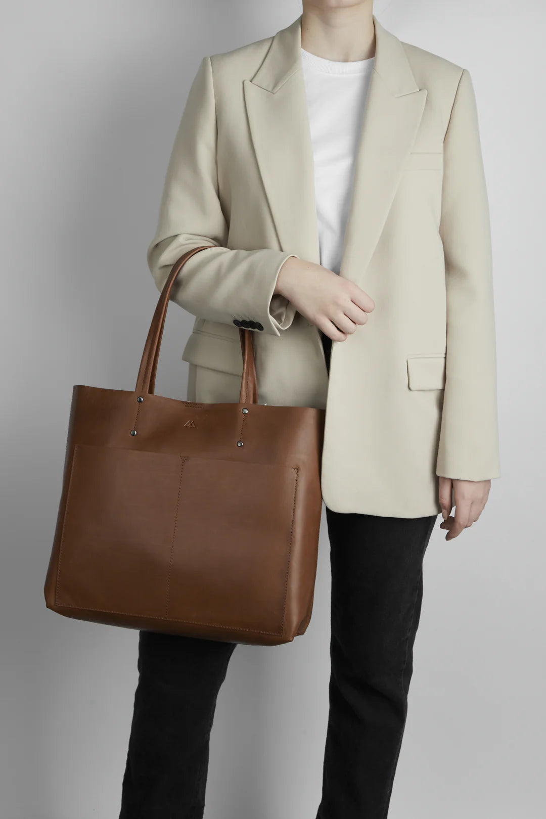 Jayda Shopper Antique - Chestnut