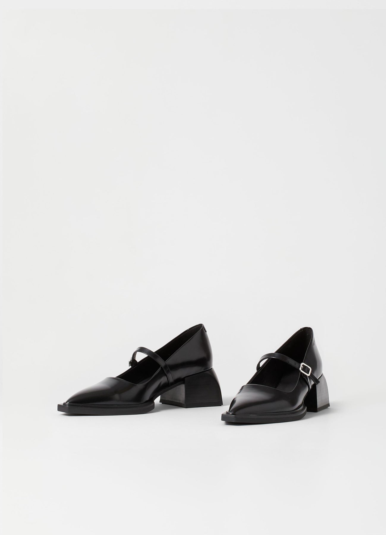 5553 Vivian - Black