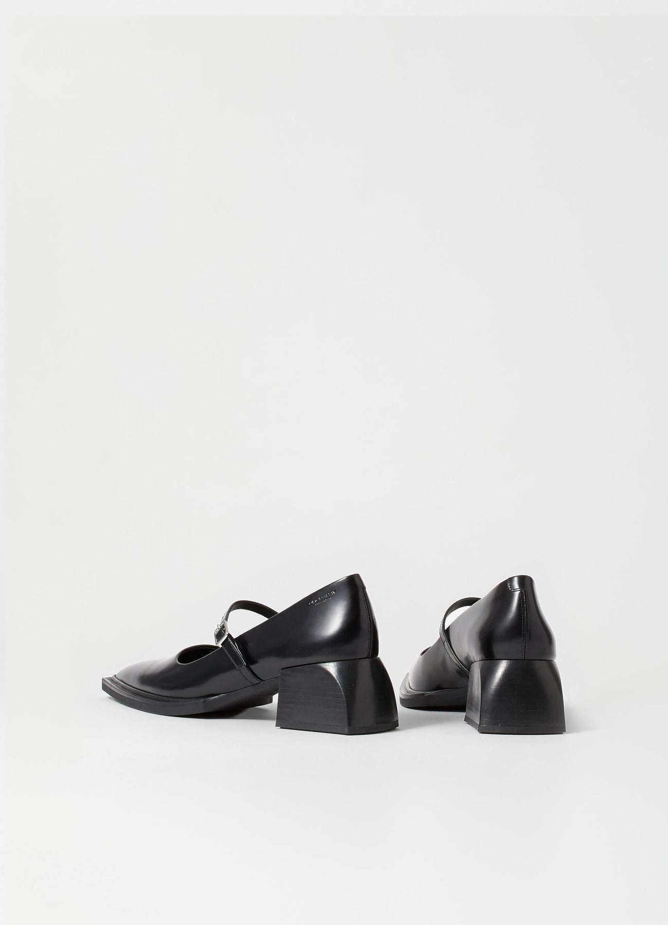 5553 Vivian - Black
