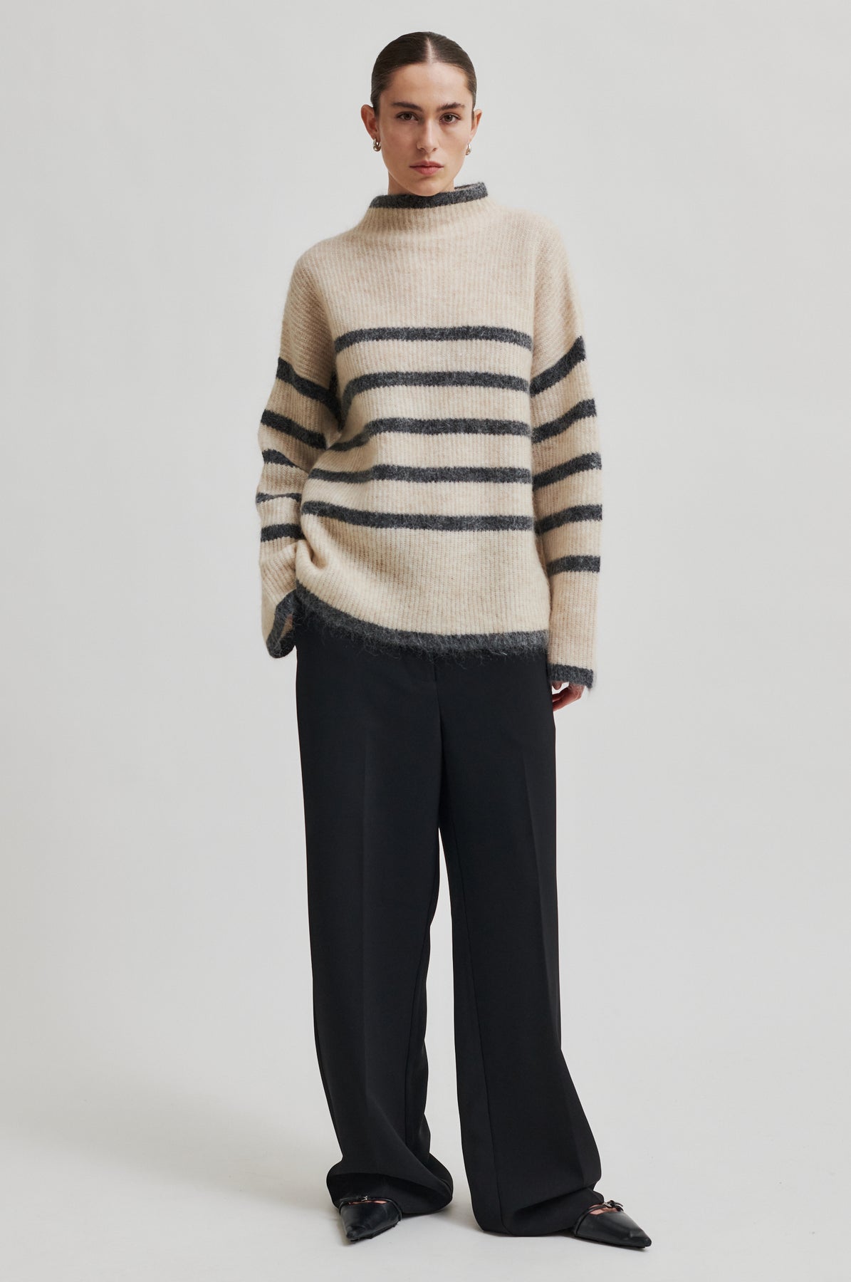 Ovalis Knit T-Neck - Brazilian Sand Grey