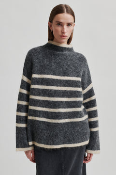 Ovalis Knit T-Neck - Volcanic Ash
