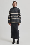Ovalis Knit T-Neck - Volcanic Ash