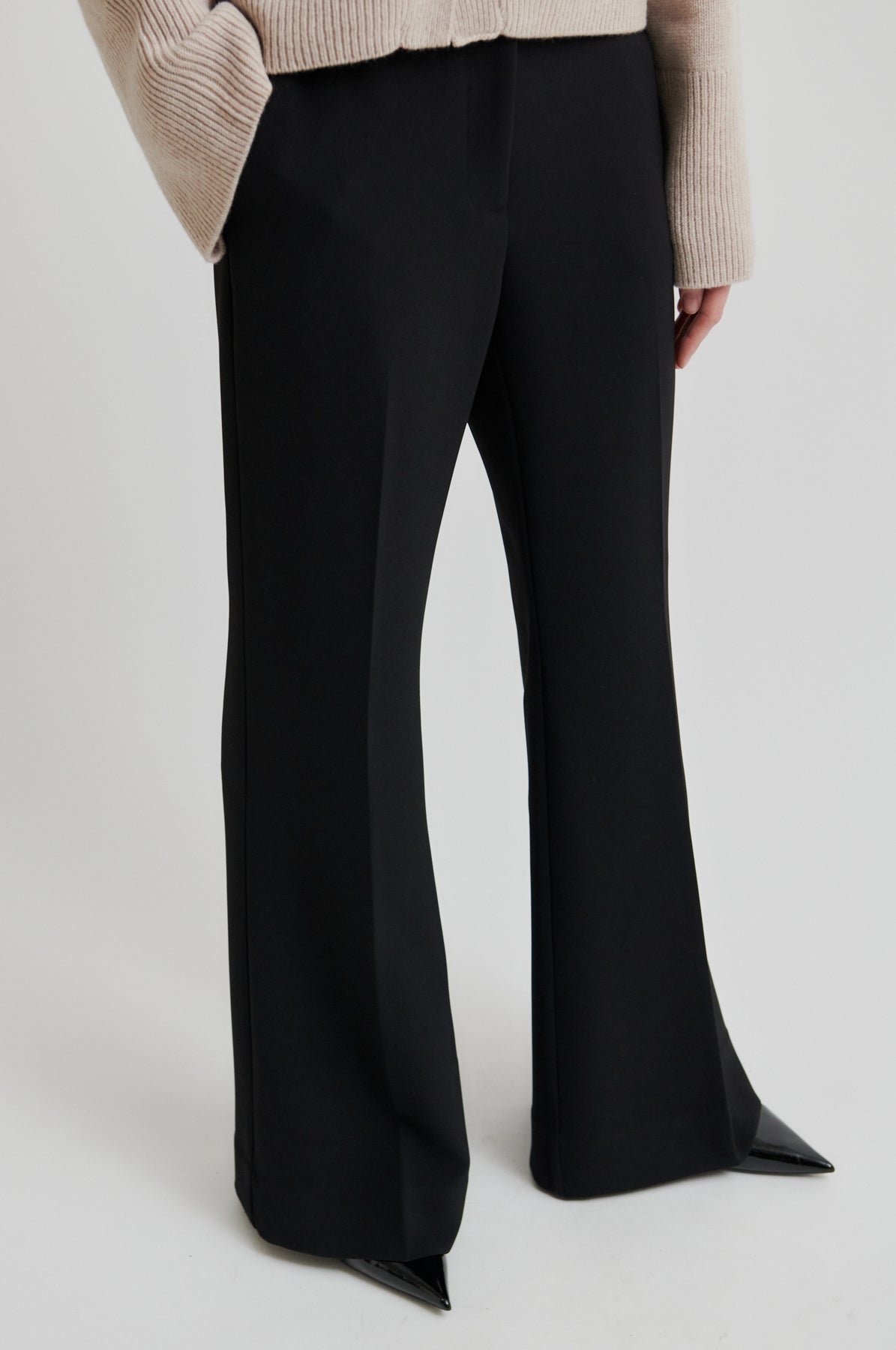 Fique Flared Trousers - Black