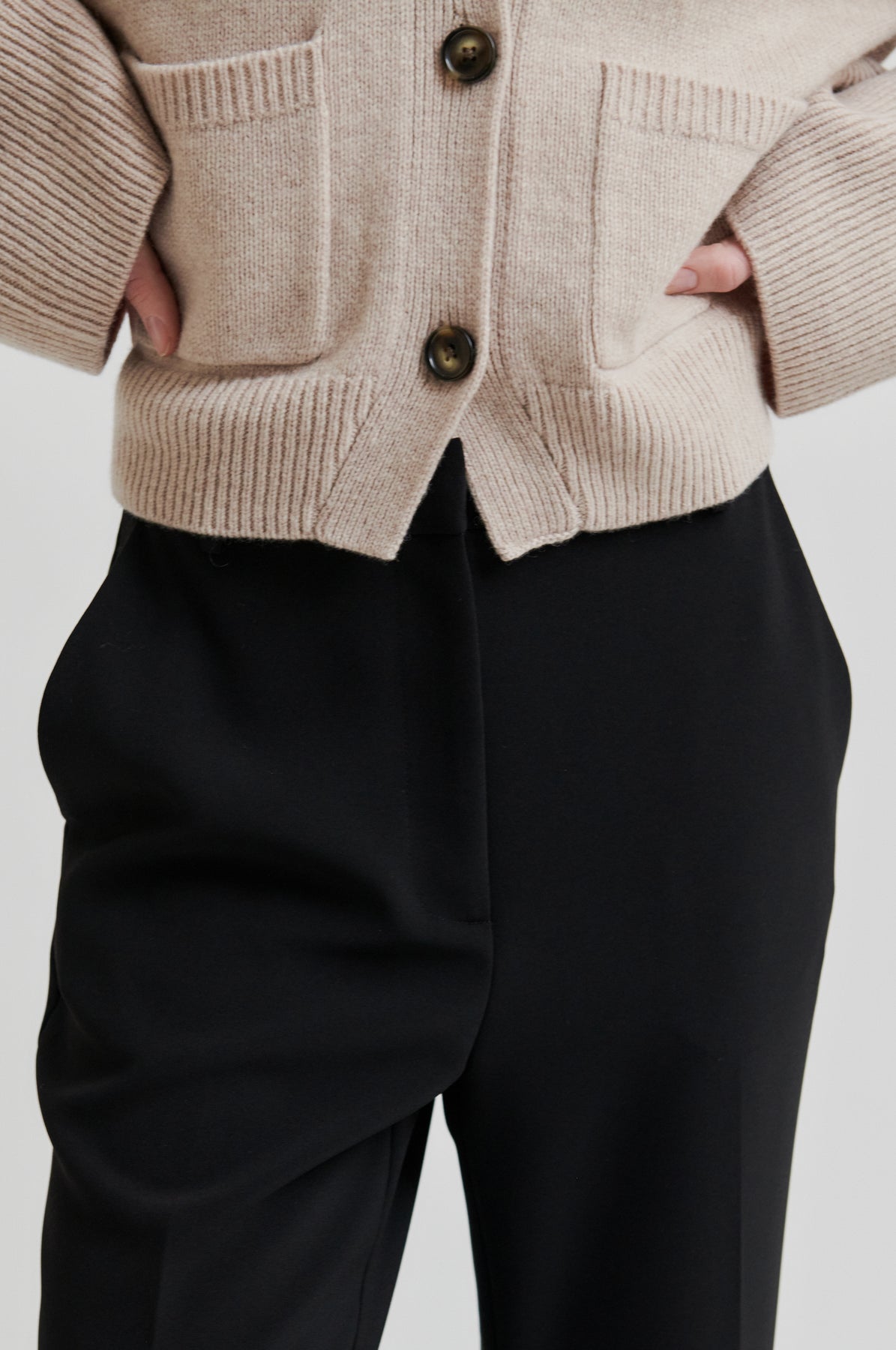 Fique Flared Trousers - Black