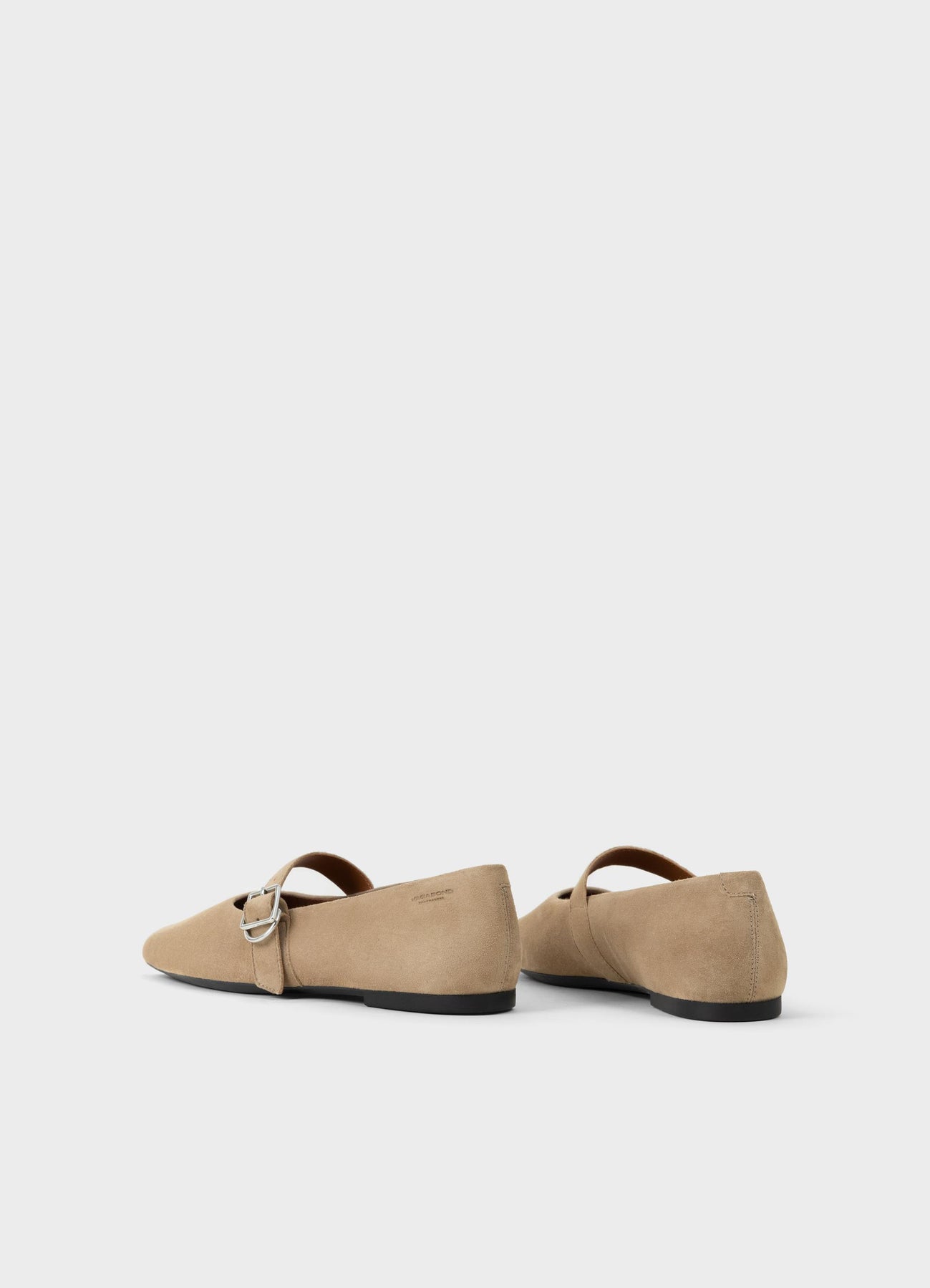 5608 Jolin - Nougat