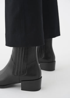 Marja - Black