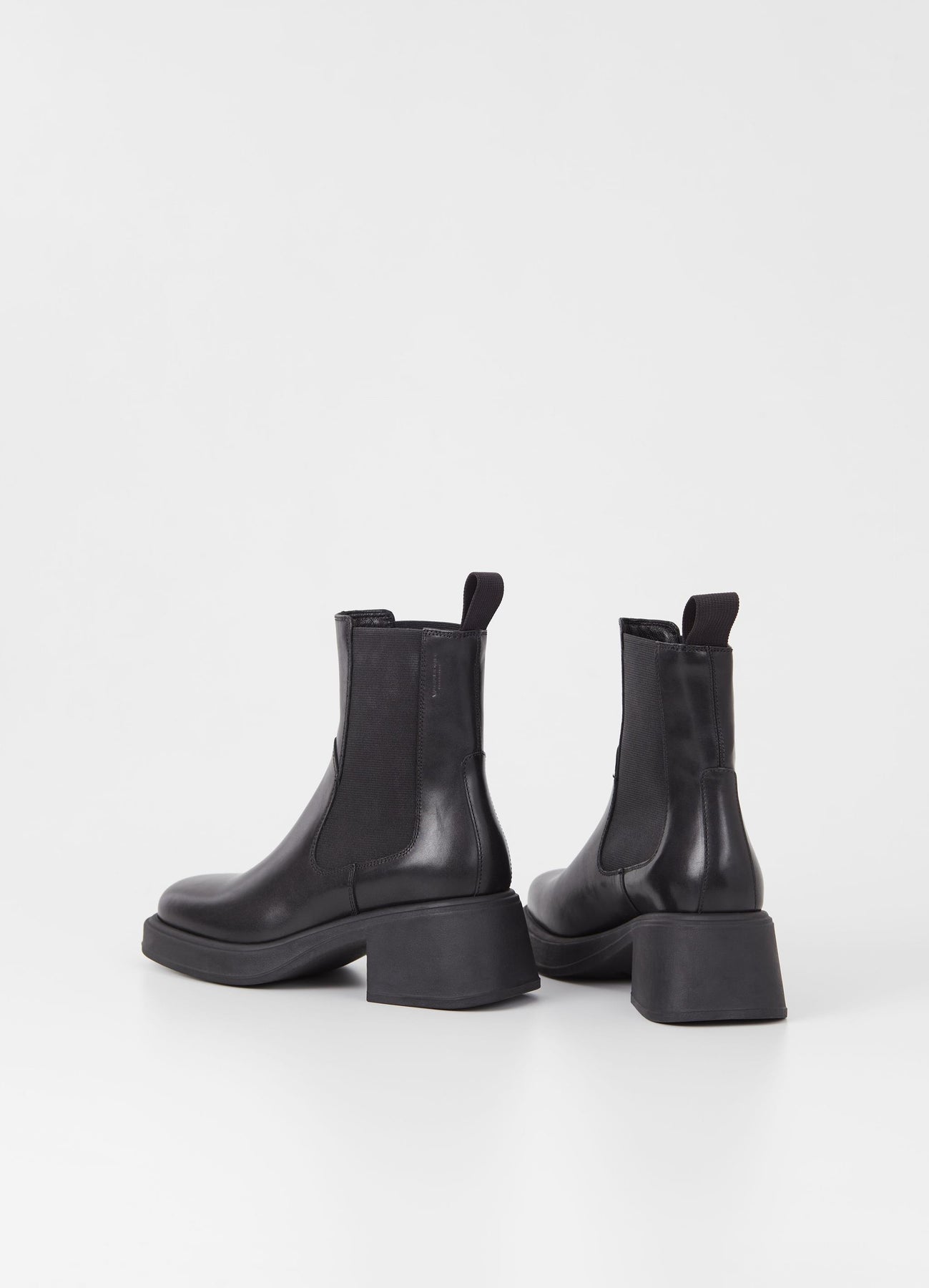5642-001 Dorah - Black