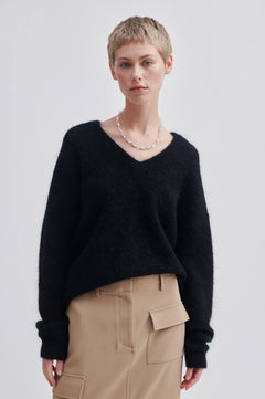 Brook Knit Oversize V-Neck - Black