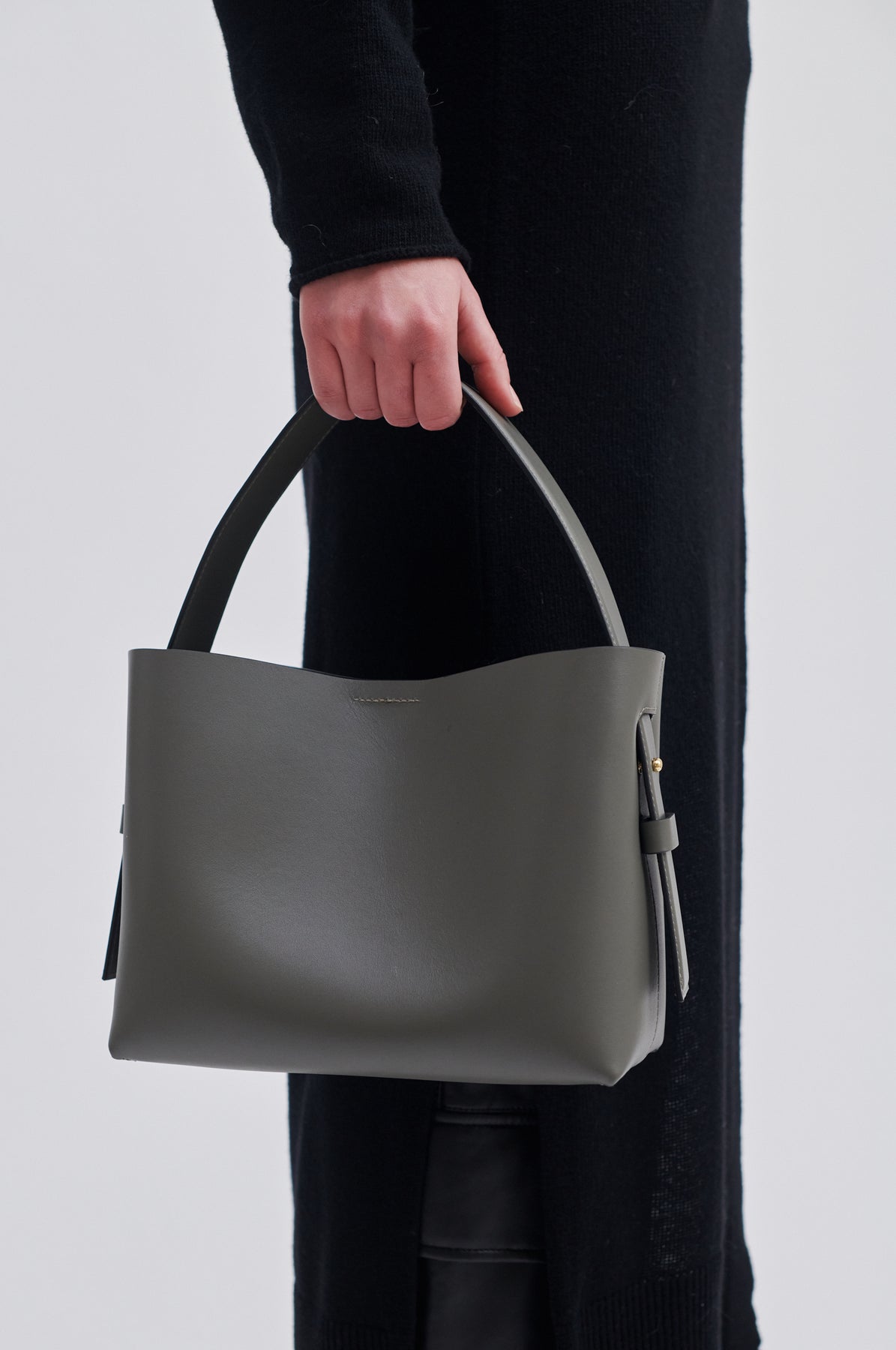 Leata Leather Bag - Bungee Cord