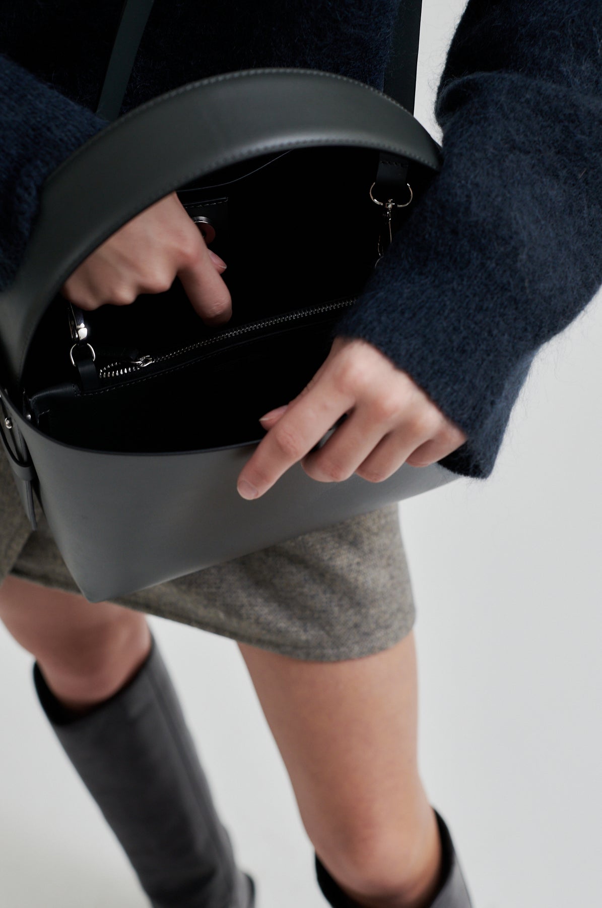 SH - Leata Leather Bag - Volcanic Ash