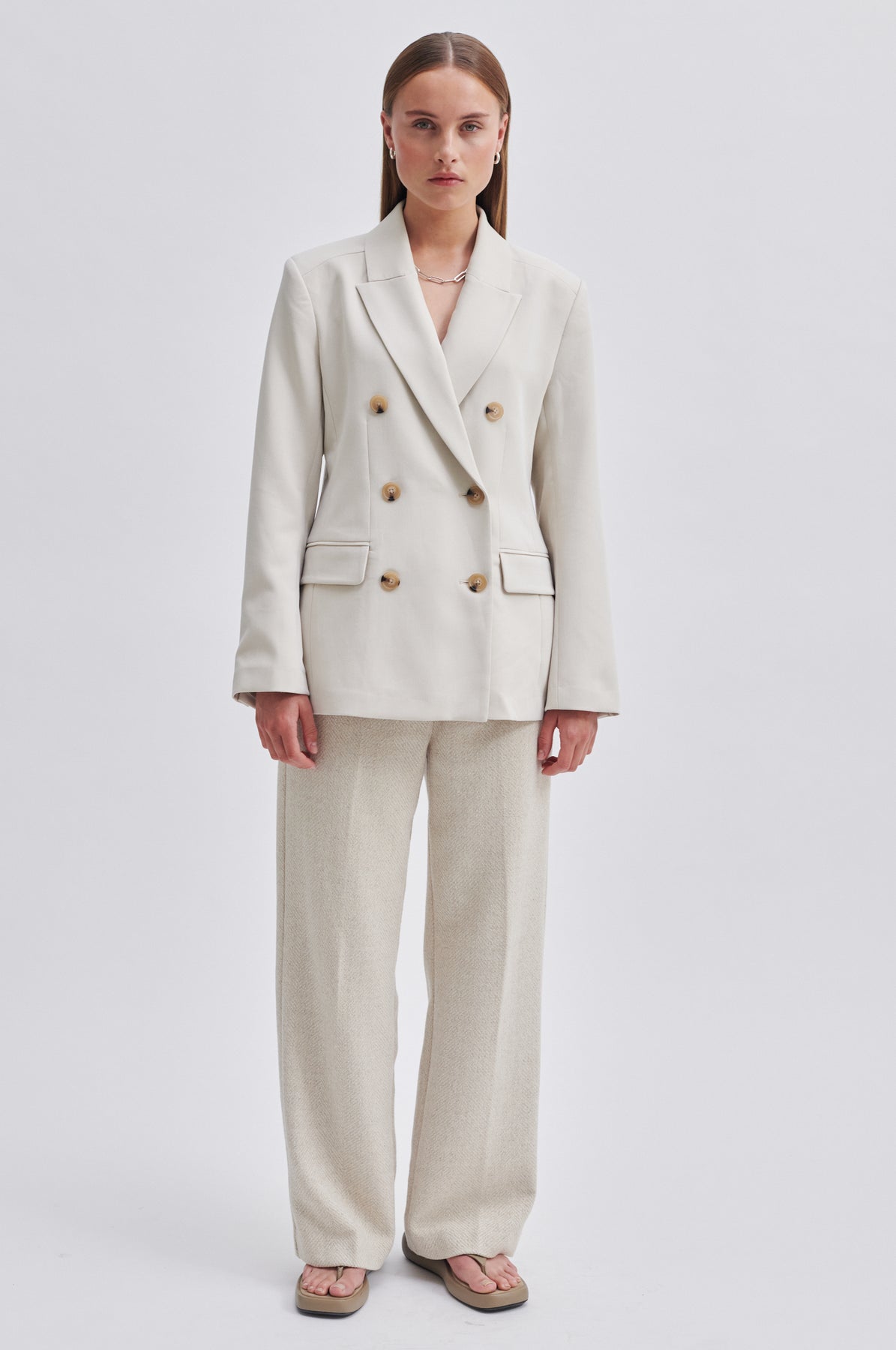 Evie Fitted Blazer - French Oak