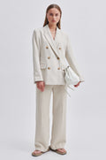 Evie Fitted Blazer - French Oak