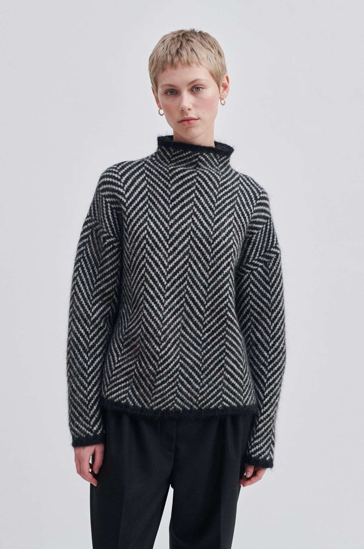 Herrin Knit New T-Neck - Black
