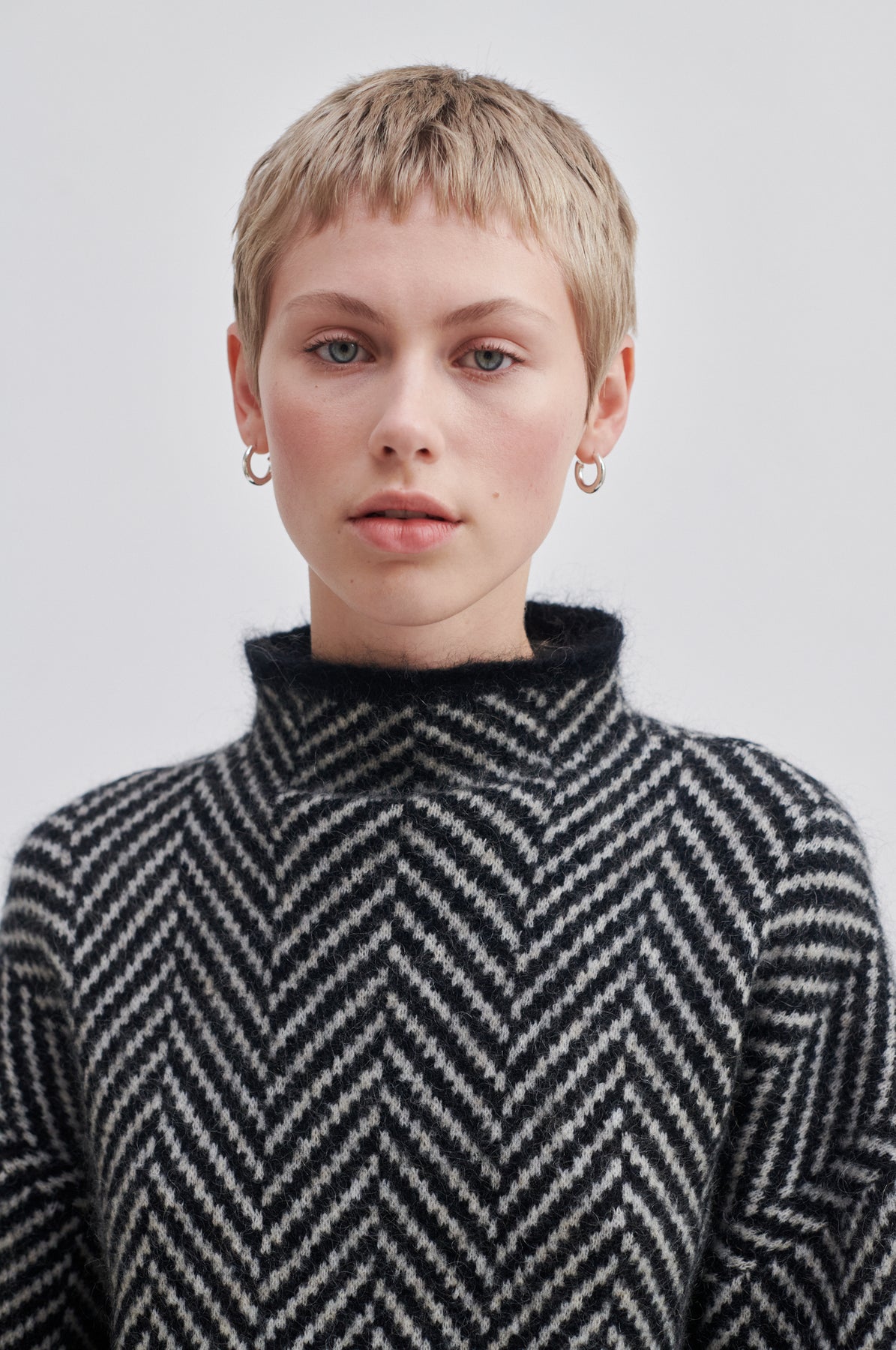 Herrin Knit New T-Neck - Black
