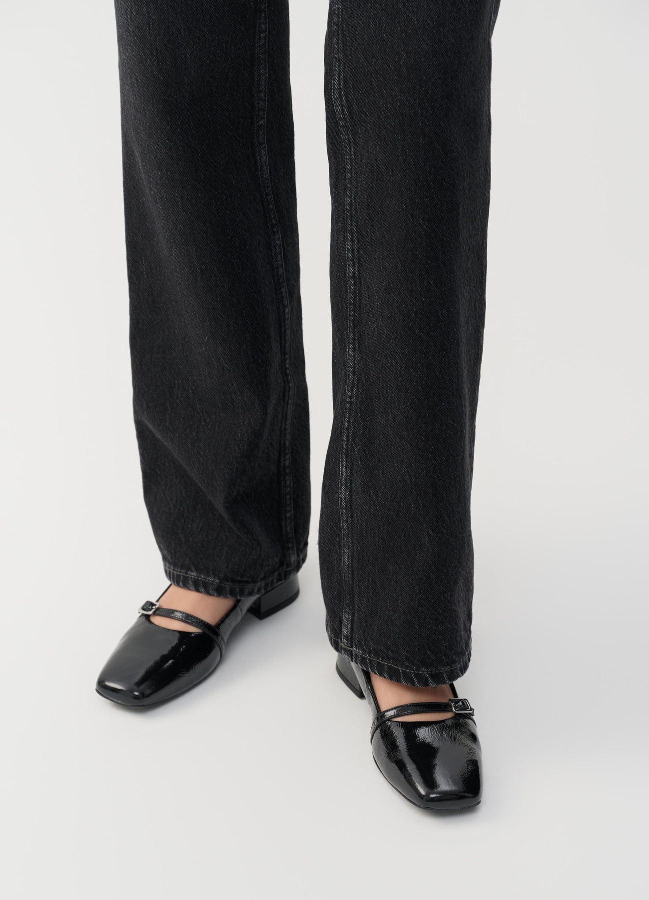 5818 Debbi - Svart