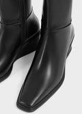 5829 Aino - Black