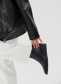 5829 Aino - Black