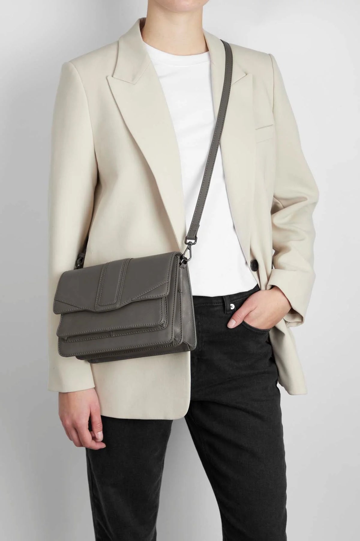 Janembg Crossbody Bag - Grey Taupe