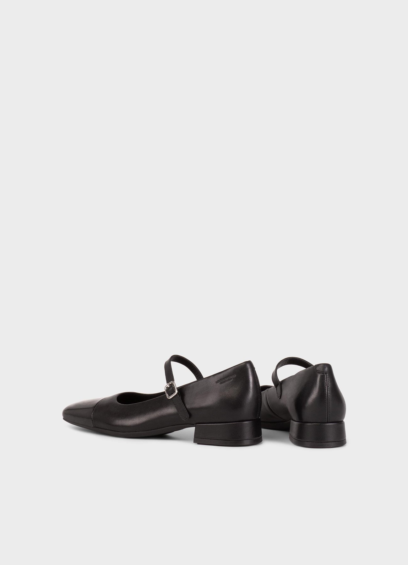 5918 Debbi - Svart
