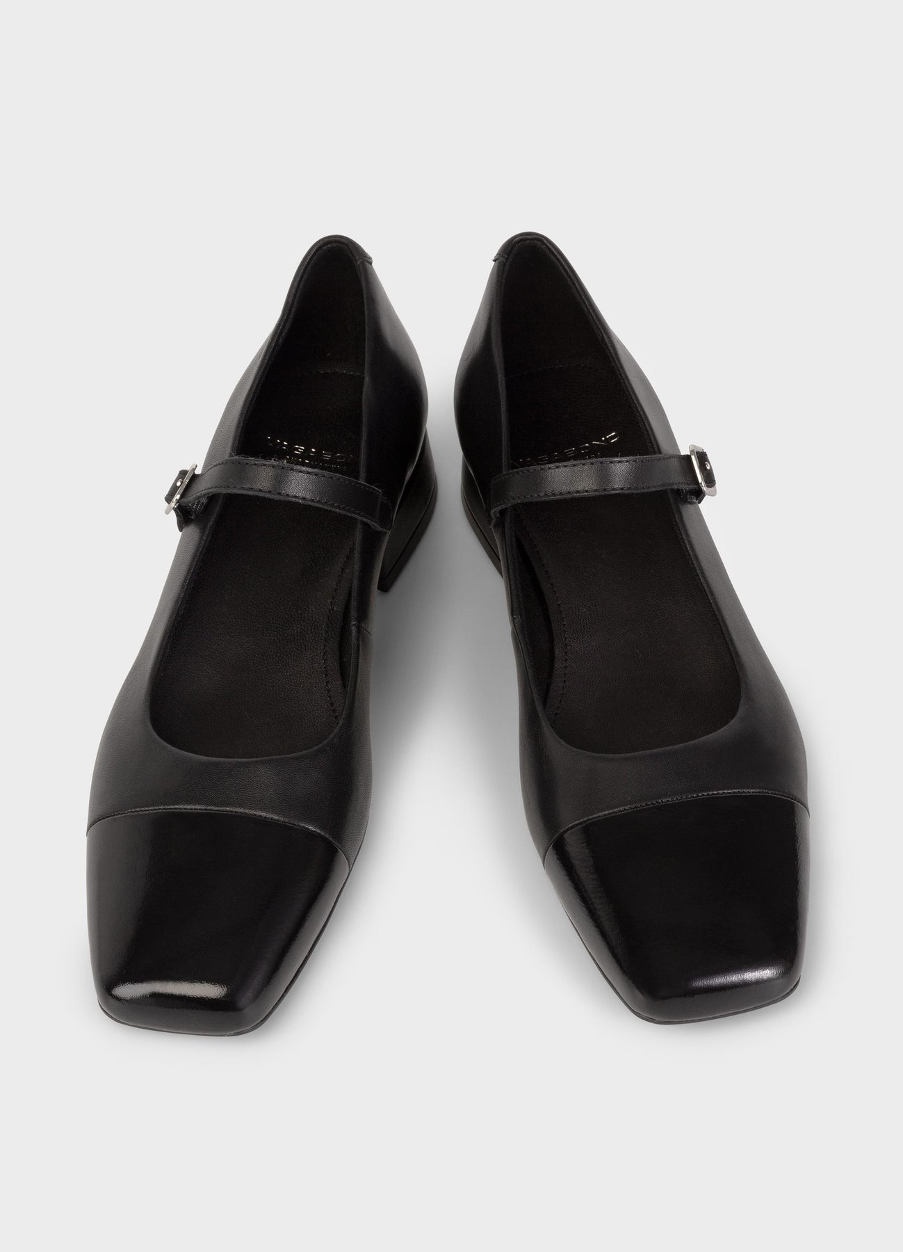 5918 Debbi - Svart