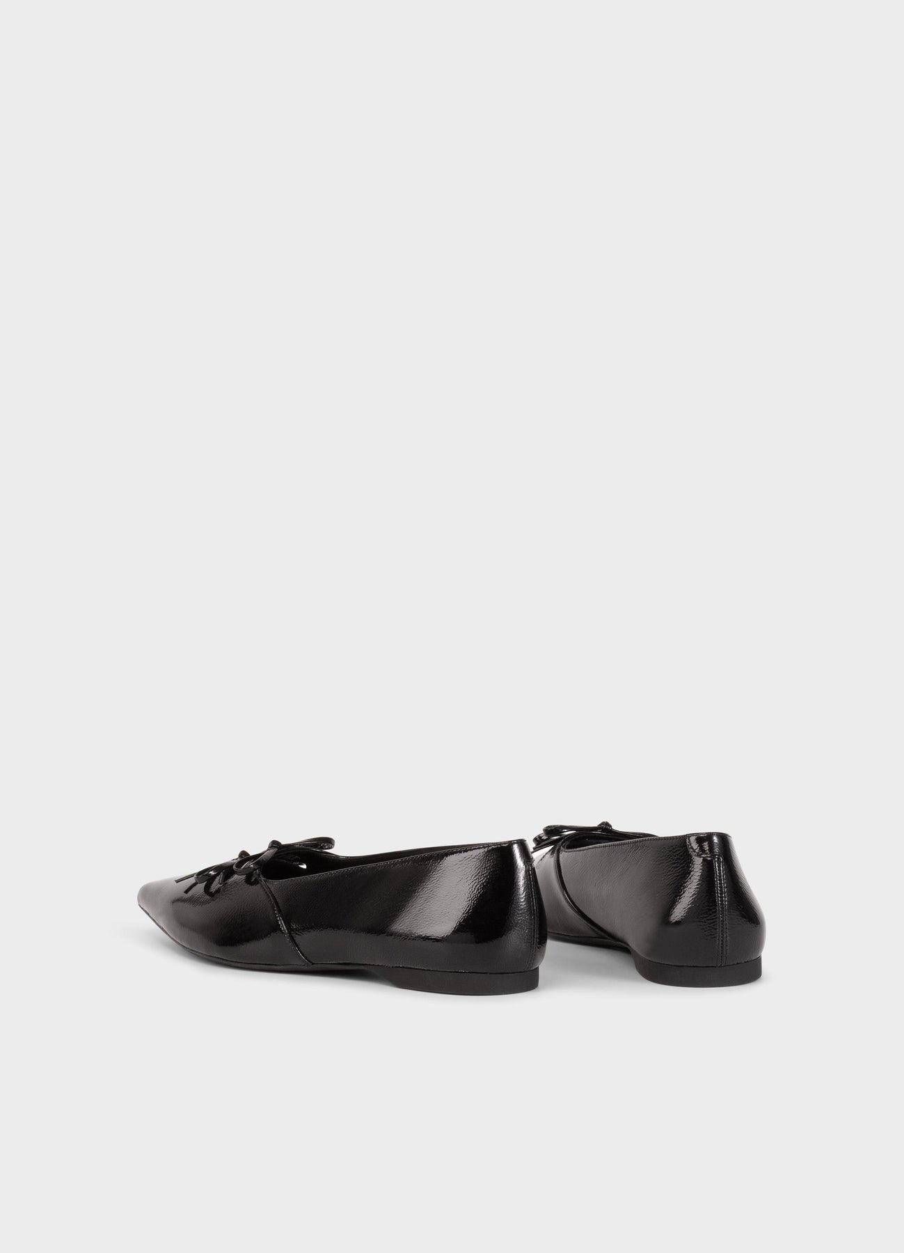 5933 Hermine - Svart