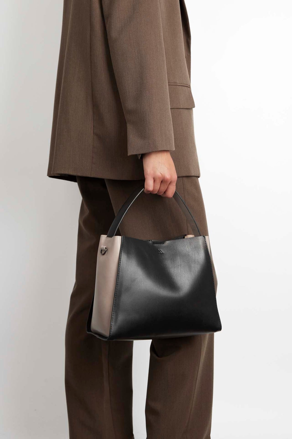 Rayne Bag Antique - Black W/Sand