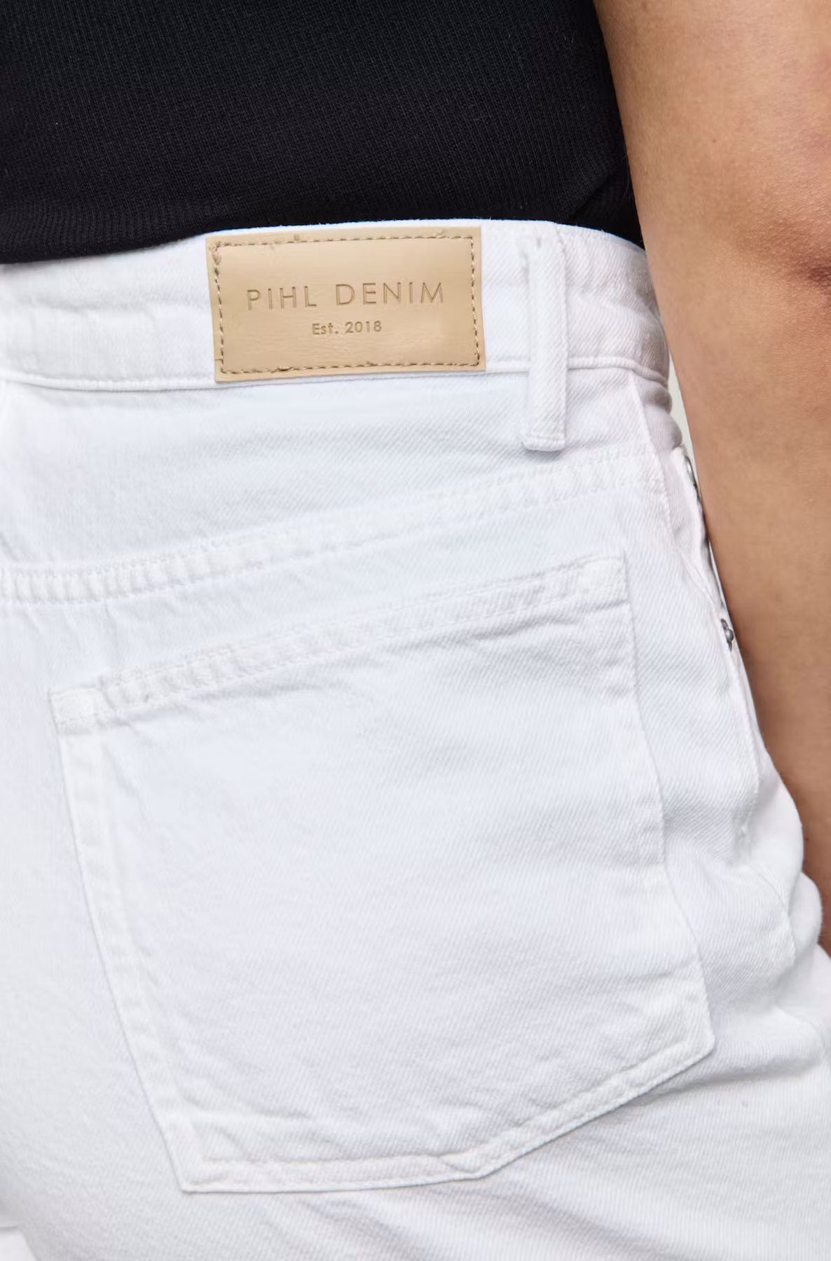Ellie Shorts - White