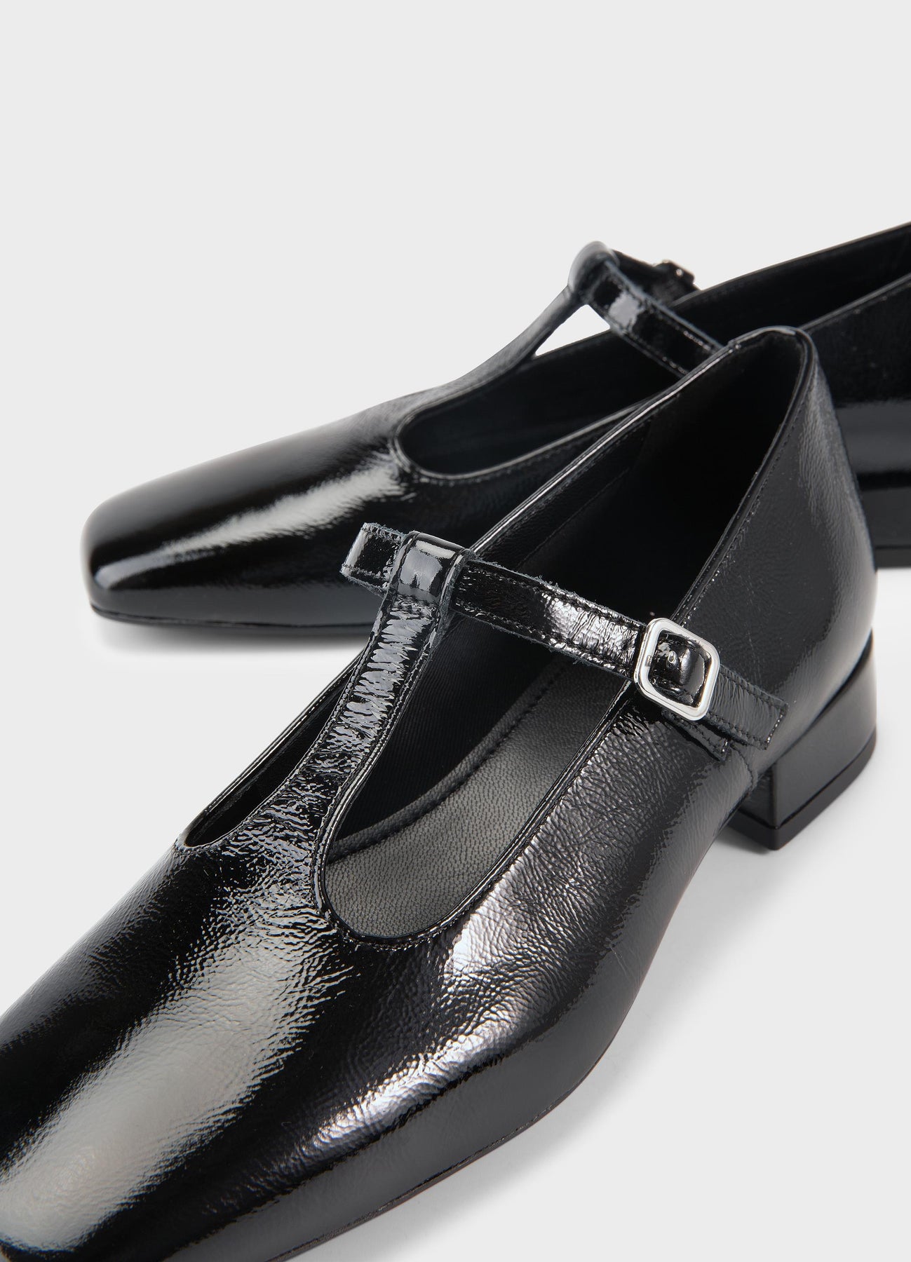 6118 Debbi - Svart