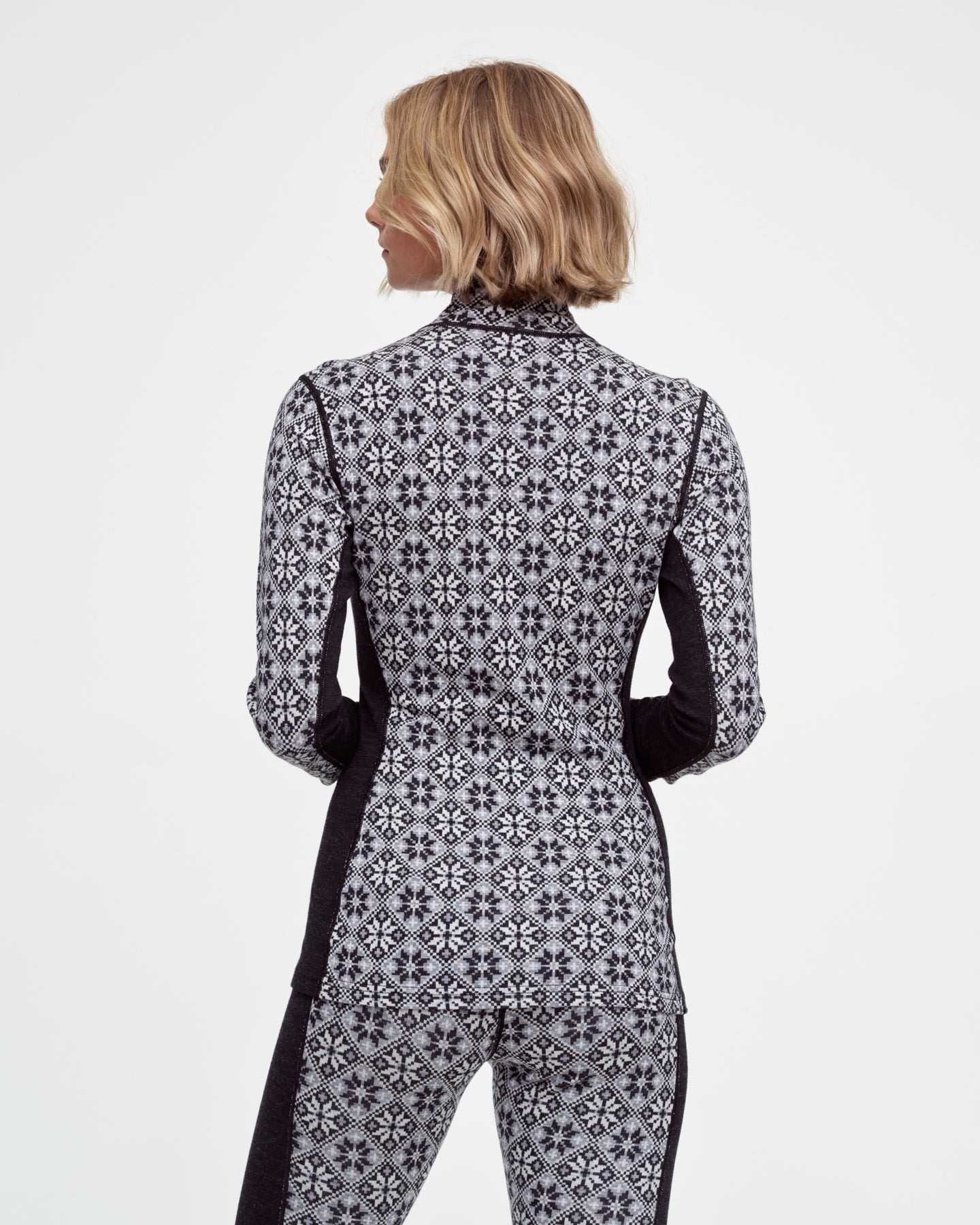 Rose Half Zip - Black