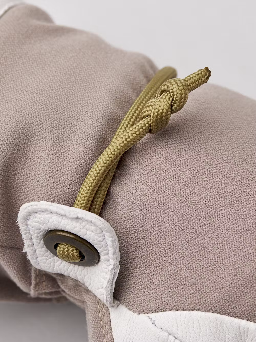 Voss CZone Mitt - Beige