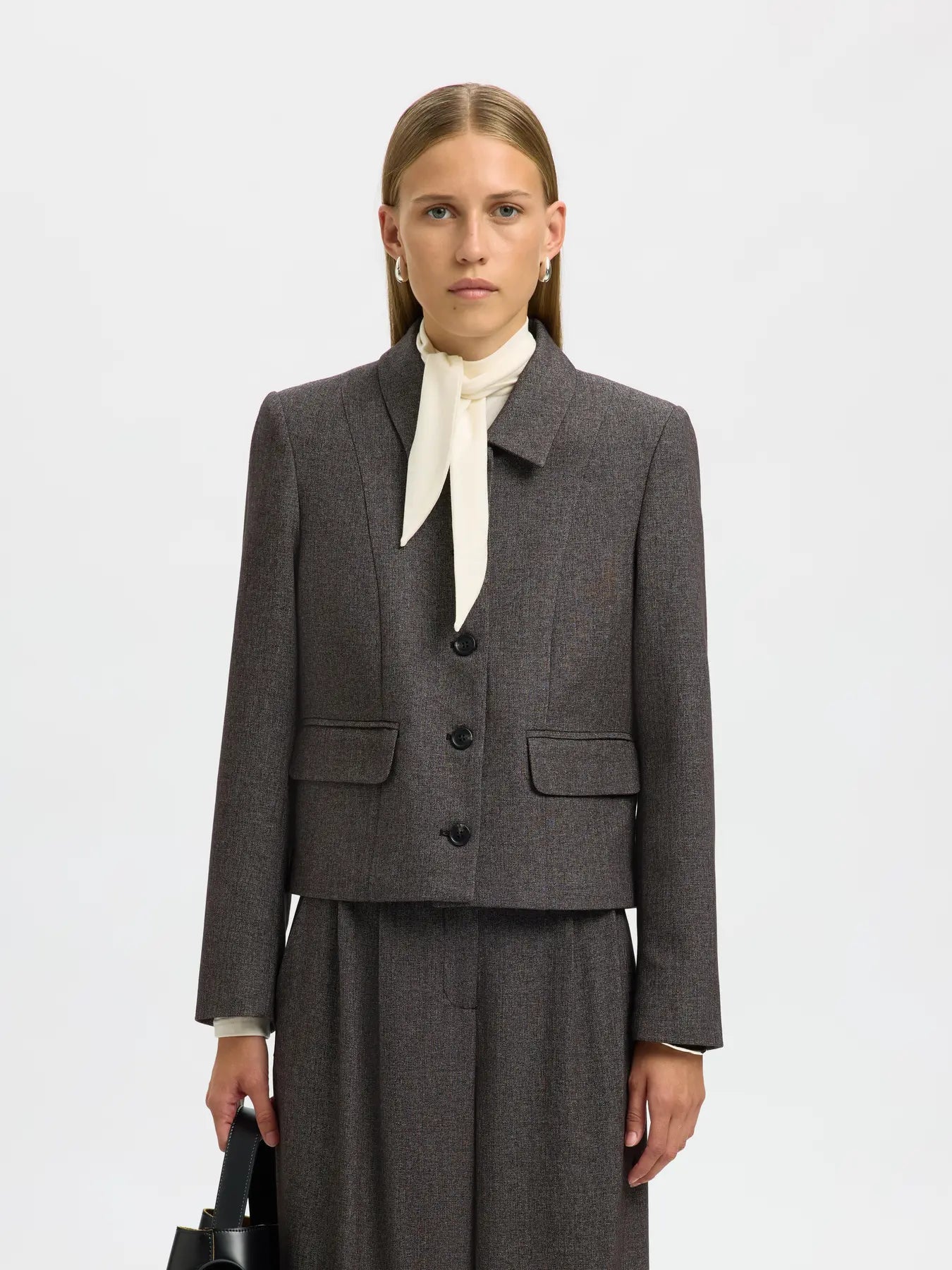 Fitted Camilla Short Blazer - Svart struktur
