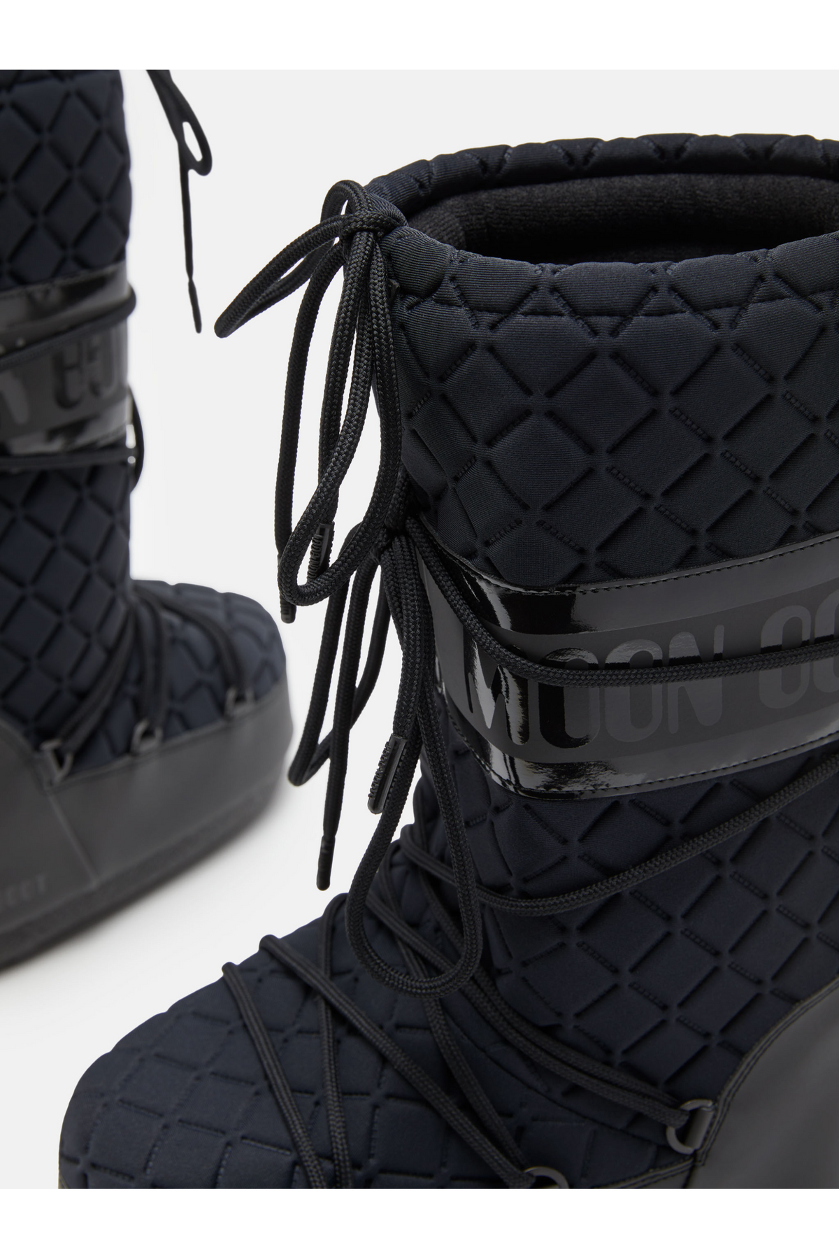 Icon Quilt - Black