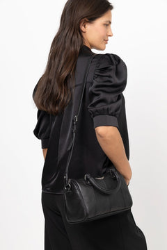 XS Sunny Vibe Grained Leather - Black