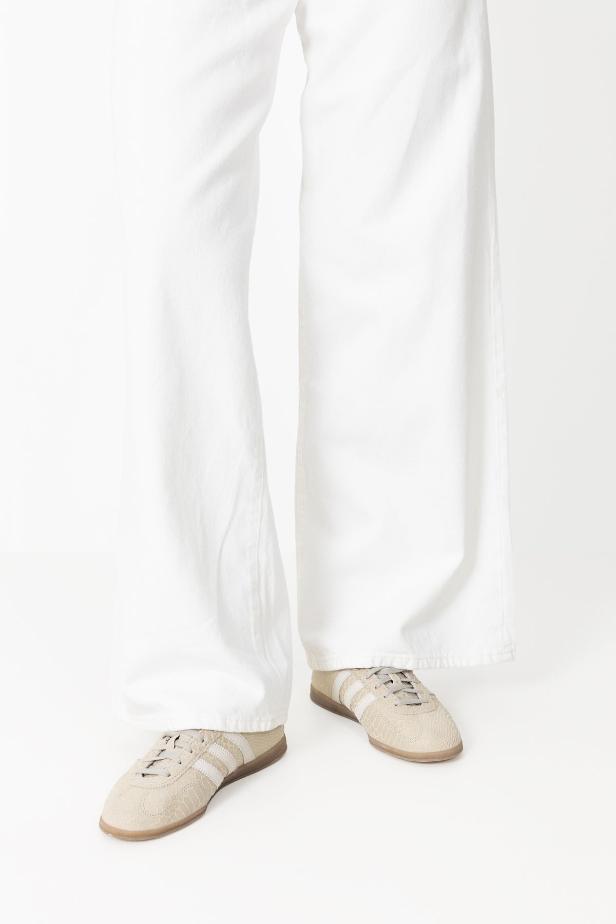 Gazelle Lo Pro W - Wonder Beige/Alumina/Gum