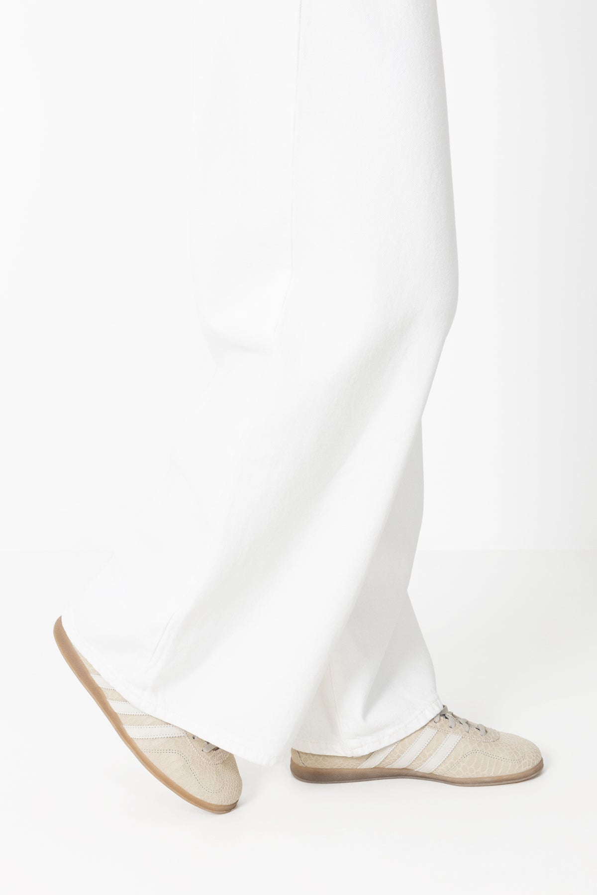 Gazelle Lo Pro W - Wonder Beige/Alumina/Gum