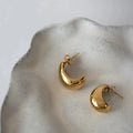Beaux - Classic Chunky Örhängen - Guld