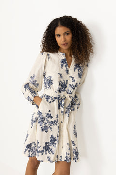 Avirapw Dr - Blue Shadow Flower Print