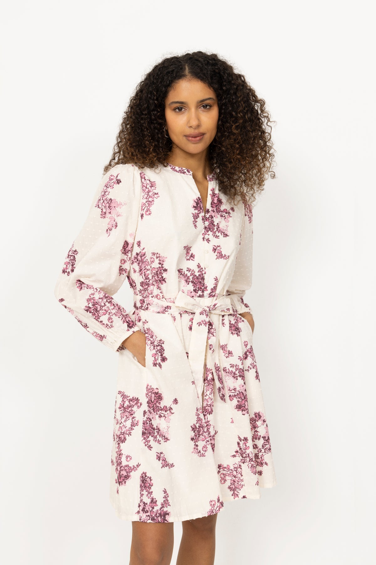Avirapw Dr - Pink Shadow Flower Print