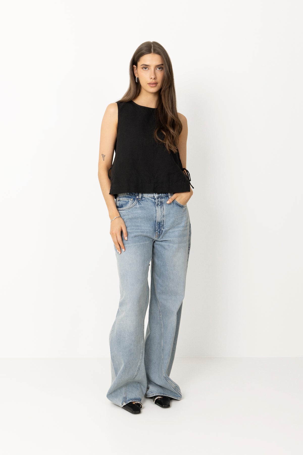 Svetlana Linen Top - Svart